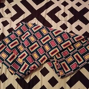 Geometric leggings